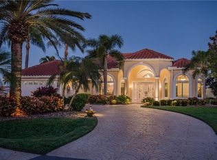 1935 SE 32nd Ter, Cape Coral, FL 33904