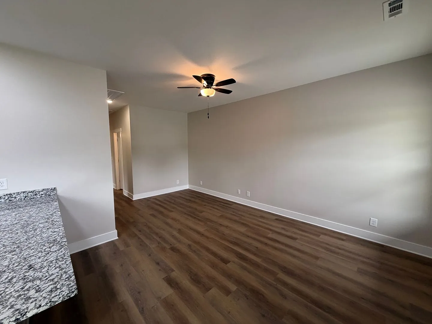 New Construction 3 bed 2 Bath Duplex in Shelbyville — Photo 3