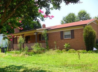 206 W Dallas Rd, Stanley, NC 28164