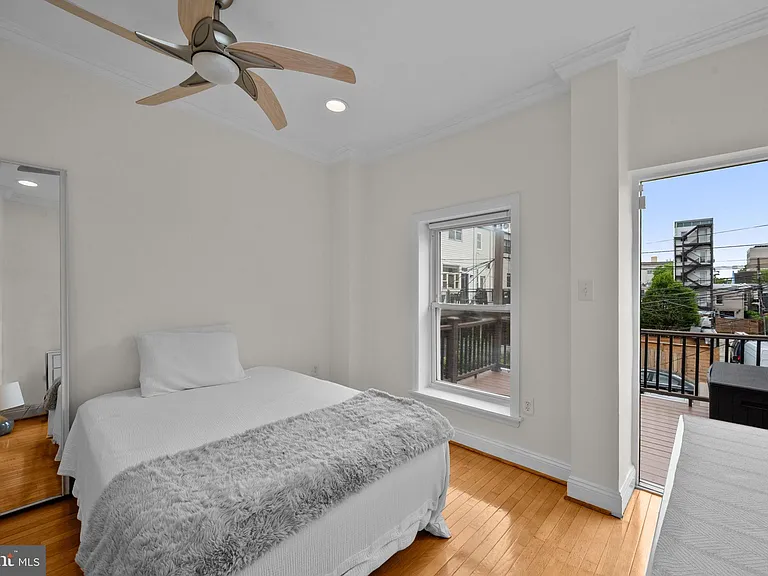 1010 W St NW — Photo 18