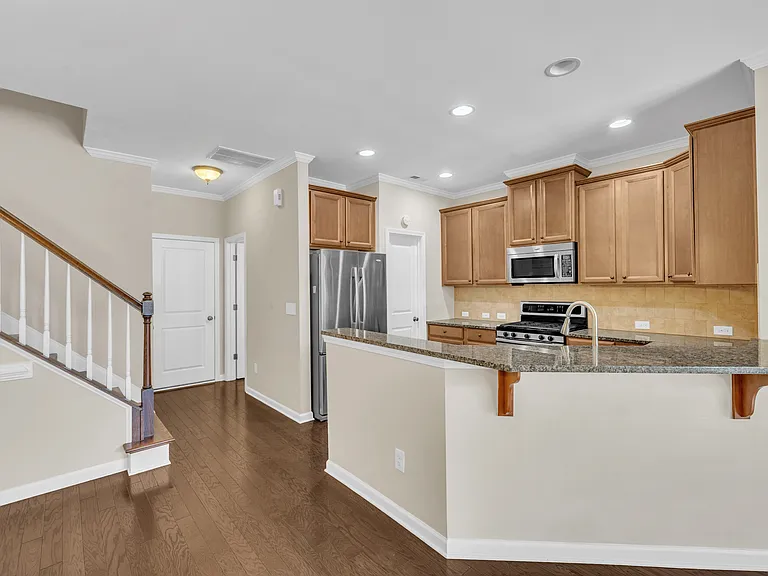 1333 Alemany St — Photo 11