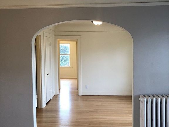 5th image of 315 12th Ave E APT 5