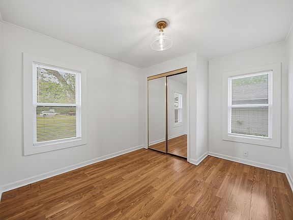 5th image of 905 S 5th St