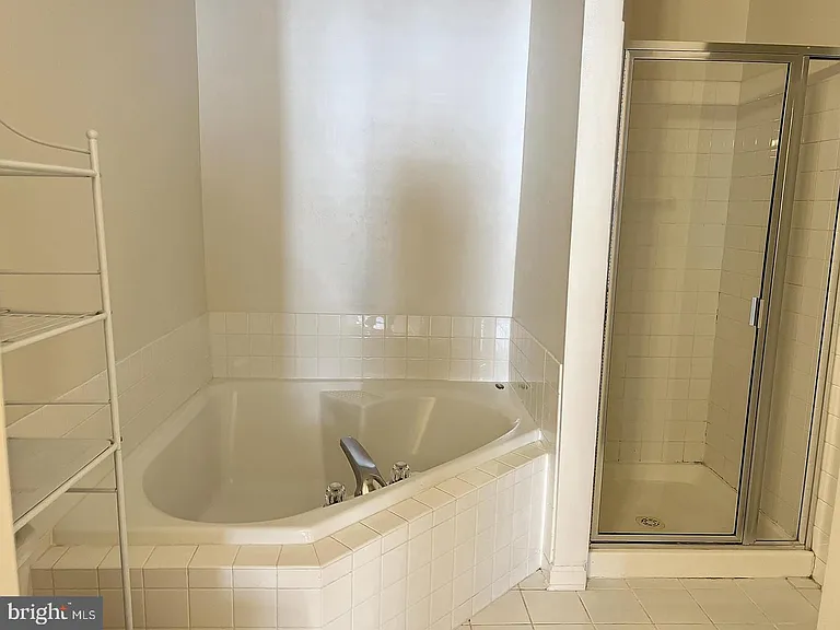 2664 Manhattan Pl #306 — Photo 16