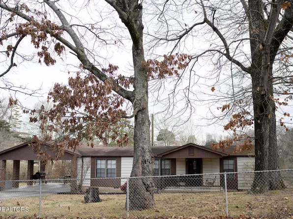 712 W 4th Ave, Lenoir City, TN 37771