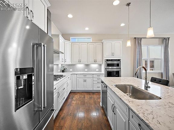4th image of 7364 Glen Forest Ln