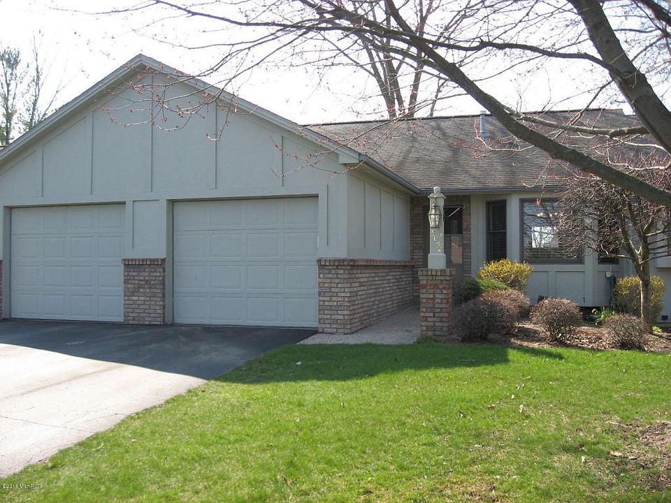 1st image of 3054 Kay Dr SE