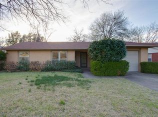1830 Terry Dr, Grand Prairie, TX 75051