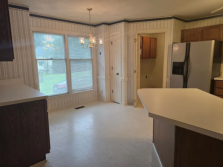 215 Mill Pond Rd — Photo 11