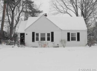 212 Valley Rd, Rochester, NY 14618