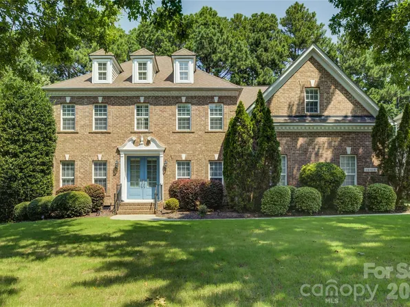 16815 Crosshaven Dr, Charlotte, NC 28278