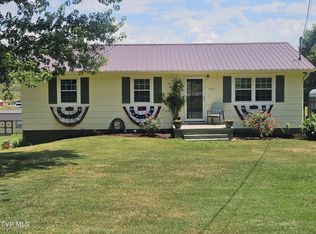 1037 W Vann Rd, Greeneville, TN 37743