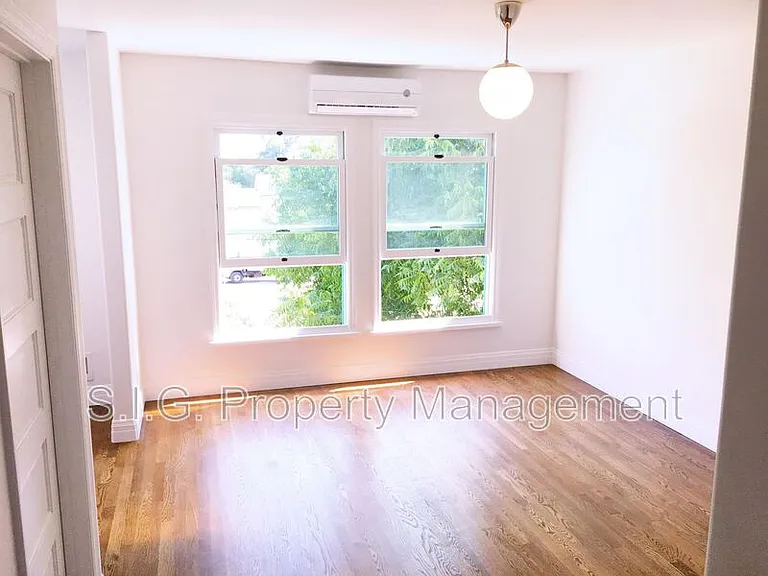 2191 El Sereno Ave #4 — Photo 3
