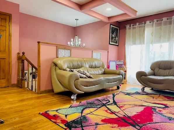 2715 Strickland Avenue image 5 of 42