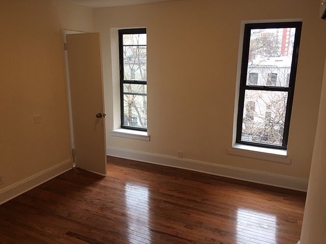 2nd image of 255 Gates Ave APT 4