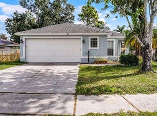 4033 Forest Island Dr, Orlando, FL 32826
