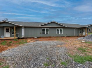 2335 Ford Rd, Lenoir City, TN 37772