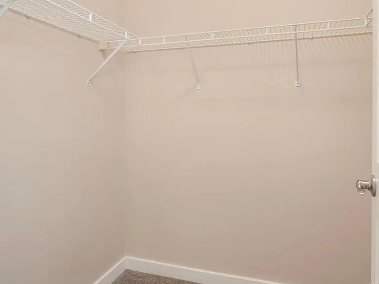 25025 SE Klahanie Blvd #B202 — Photo 6