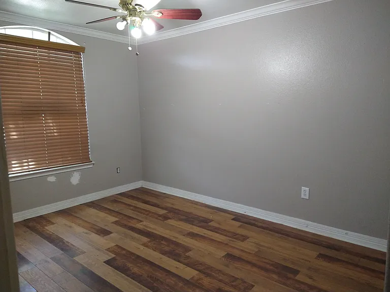 6434 Skyview Dr — Photo 9