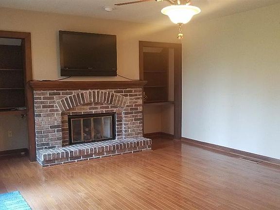 3rd image of 2814 Kimwood Dr