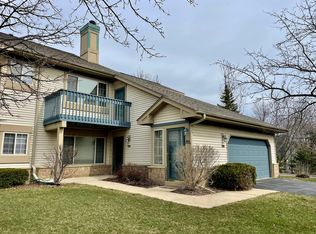22055 Davidson Rd APT 106, Waukesha, WI 53186