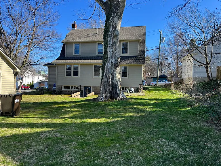 194 Shewell Ave — Photo 13
