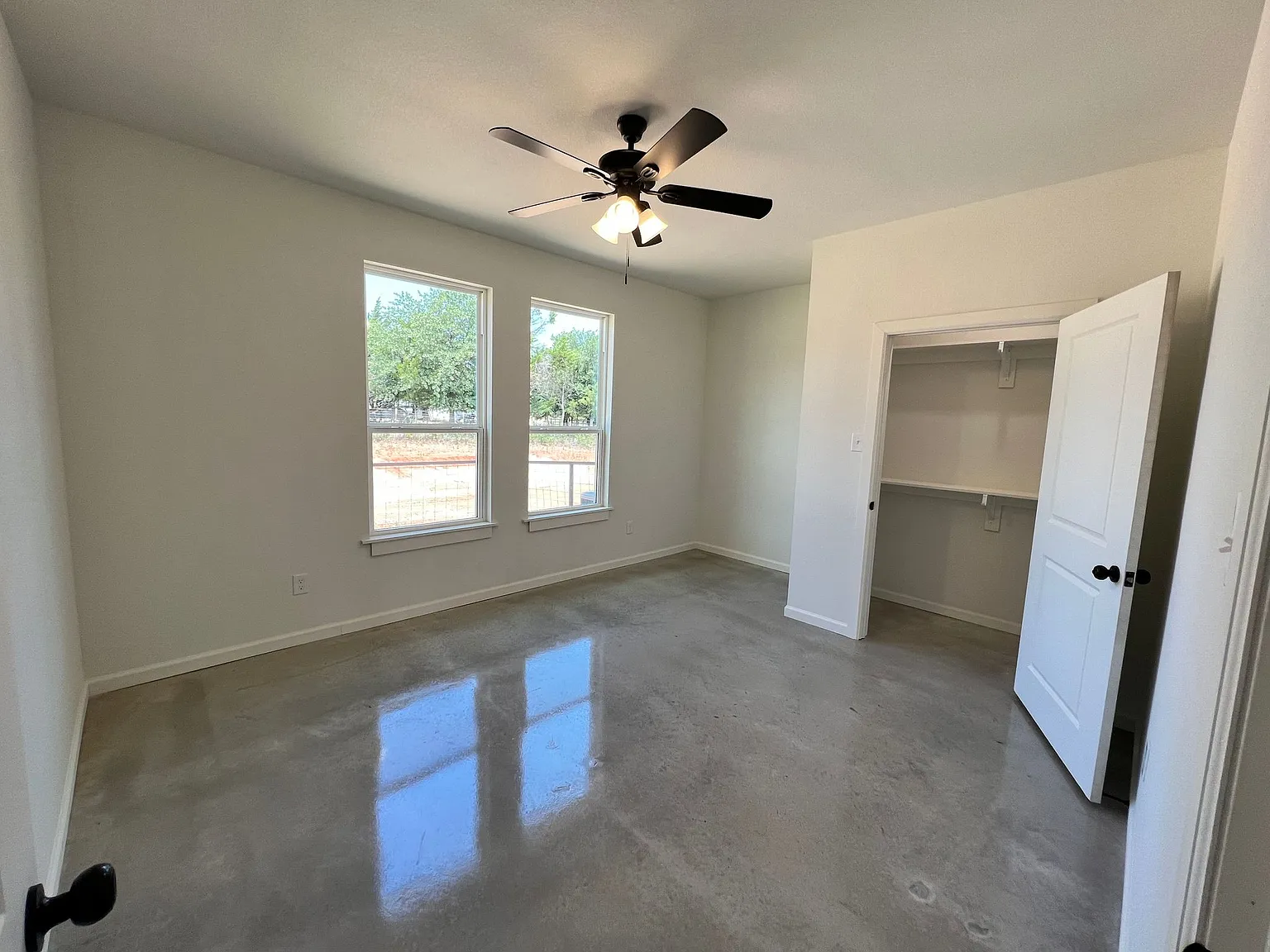 3 bed, 1387 sqft, $1,700 — Photo 3
