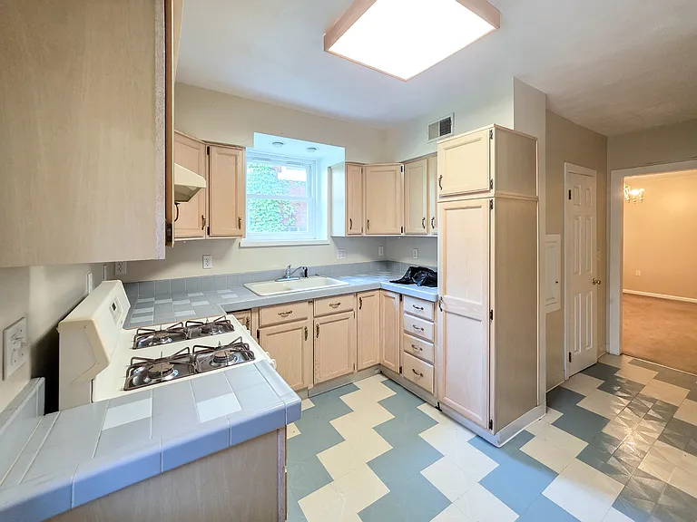 1432 Tolma Ave — Photo 12