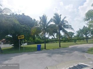 6501 Pines Pkwy, Hollywood, FL 33023