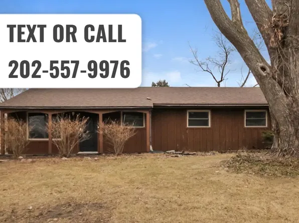 149 Queenswood Rd, Bolingbrook, IL 60440