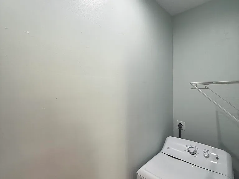 225 N Lakeshore Dr — Photo 53