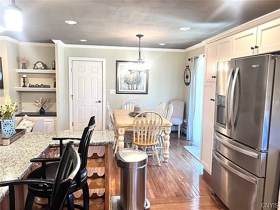 5th image of 13 Hickory Park Rd