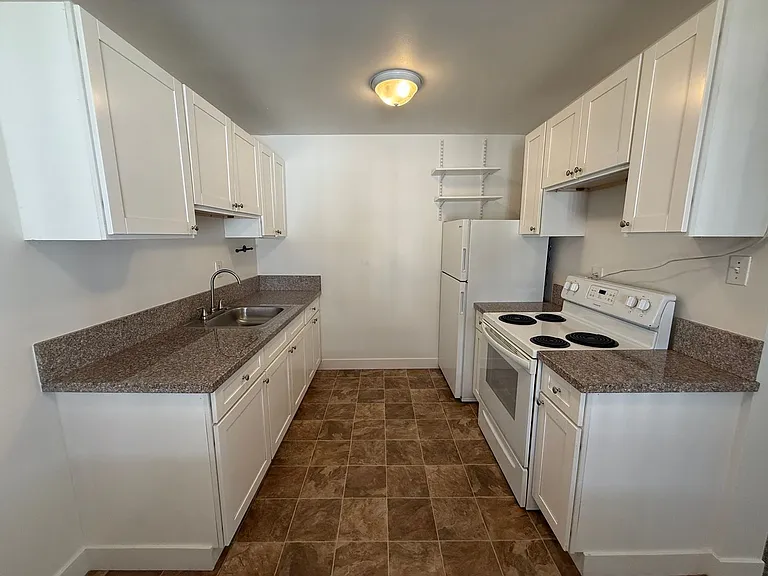 1405 U St #3 — Photo 7