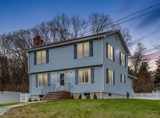3 Jasper Ct, Methuen, MA 01844