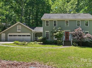5812 Camelot Dr, Charlotte, NC 28270