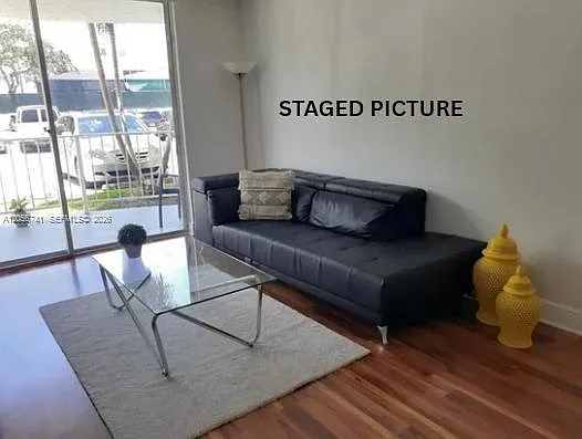 Montecarlo Condo — Photo 4