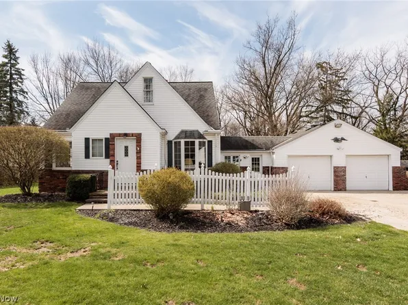 10136 Ridge Rd, North Royalton, OH 44133