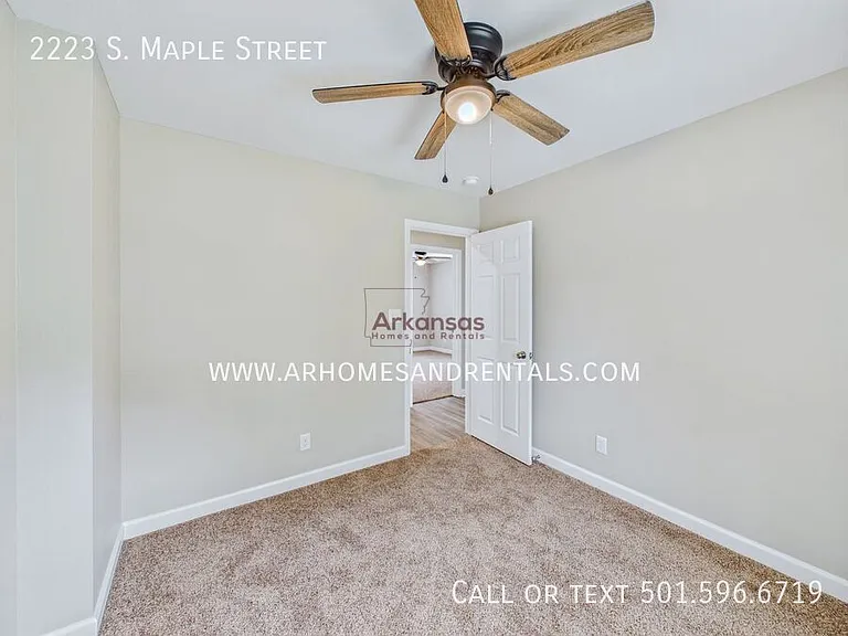 2223 S Maple St — Photo 10