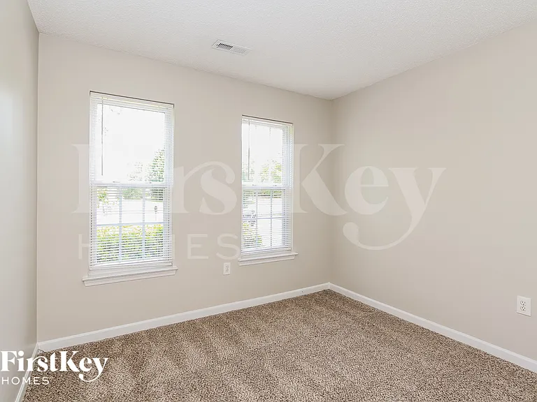 11718 Black Maple Ave — Photo 12