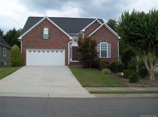 117 Henrys Glen Dr, Morganton, NC 28655