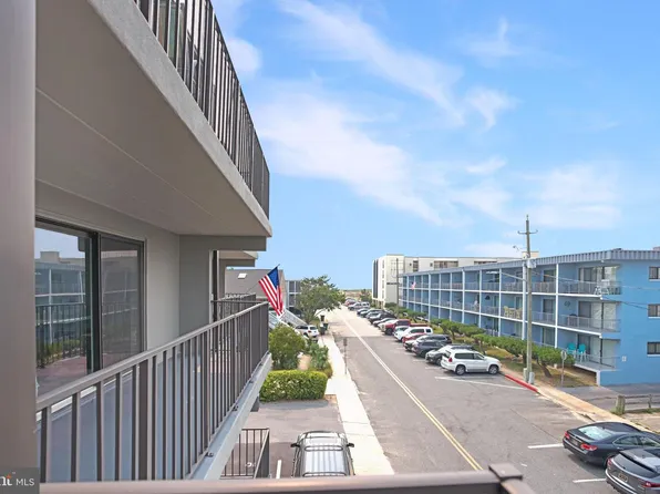 18 69th St Unit 9, Ocean City, MD 21842