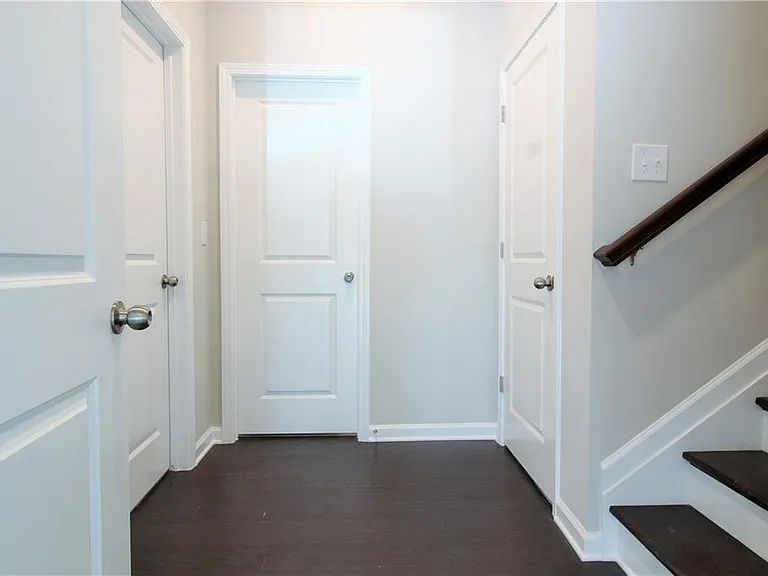 271 Northaven Ave — Photo 27