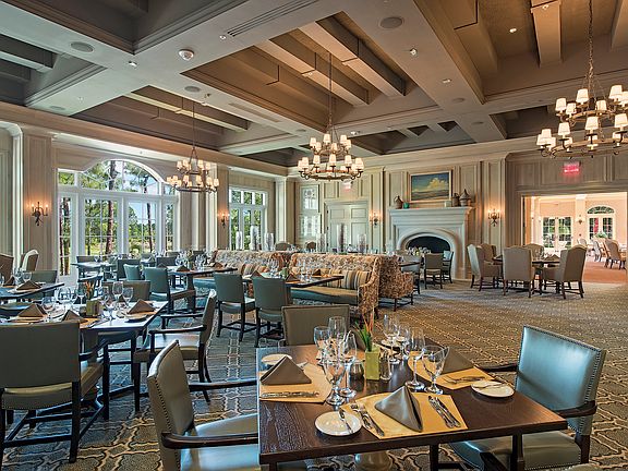 Club at Mediterra - Dining