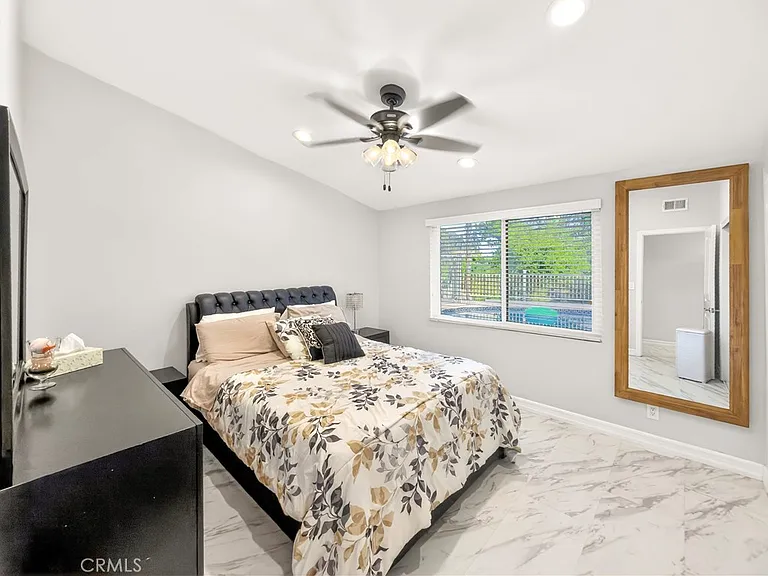 20520 Rhoda St — Photo 15