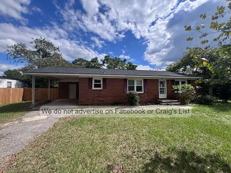 1710 Gardenia Ave — Photo 1