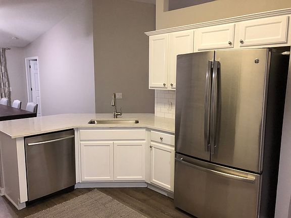 5th image of 4824 Hilarita Cir