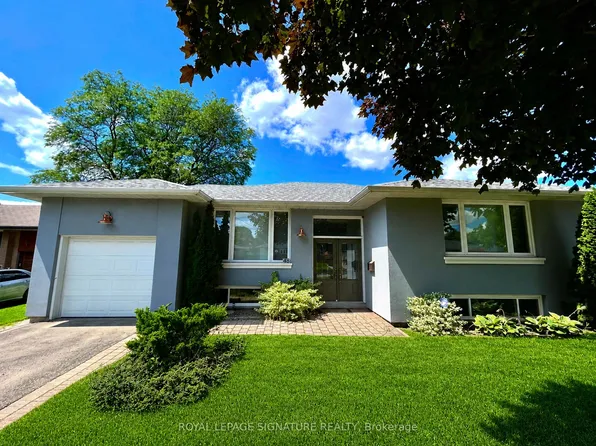 48 Carsbrooke Rd, Toronto, ON M9C 3C5