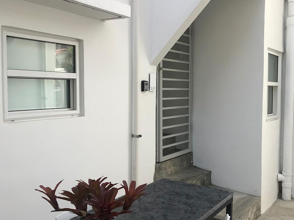 1st image of 54 Calle Taft #6