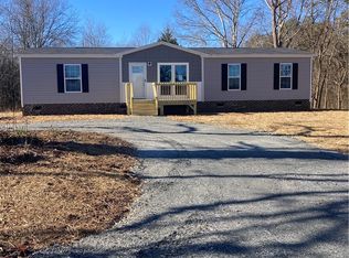 302 Weldon Rd, Westminster, SC 29693