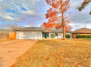 1604 Whispering Creek Dr, Edmond, OK 73013